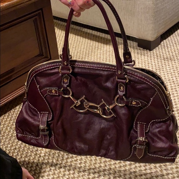 Authentic Gucci - Picture 1 of 7